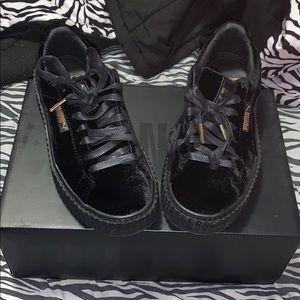 Rihanna Fenty Pumas